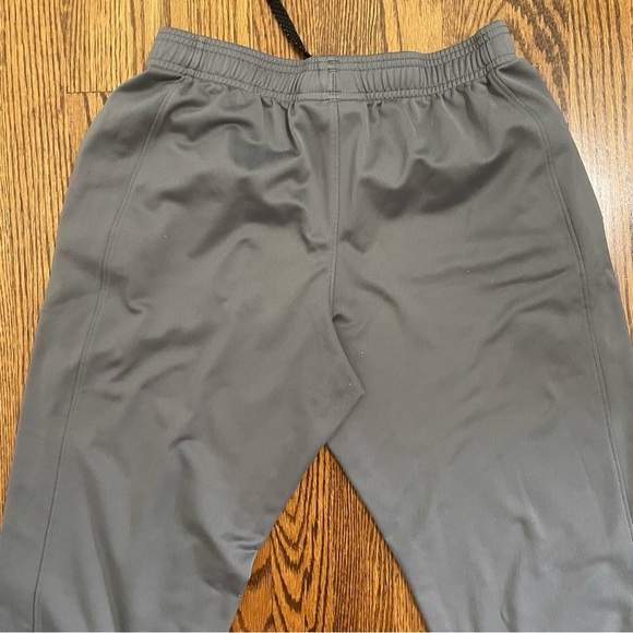 Under Armour Boys Athletic Pant Gray Black Size Large - Picture 8 of 10